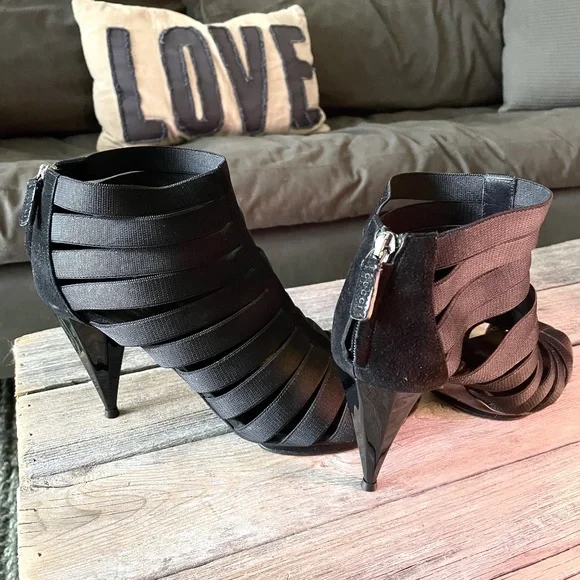 GUCCI ISADORA ELASTIC GLADIATOR BOOTIE( Authentic) - Picture 2 of 6